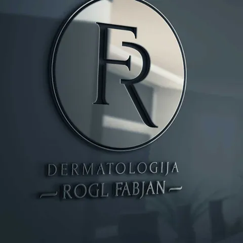 Znak Dermatologije Rogl-Fabjan na steni